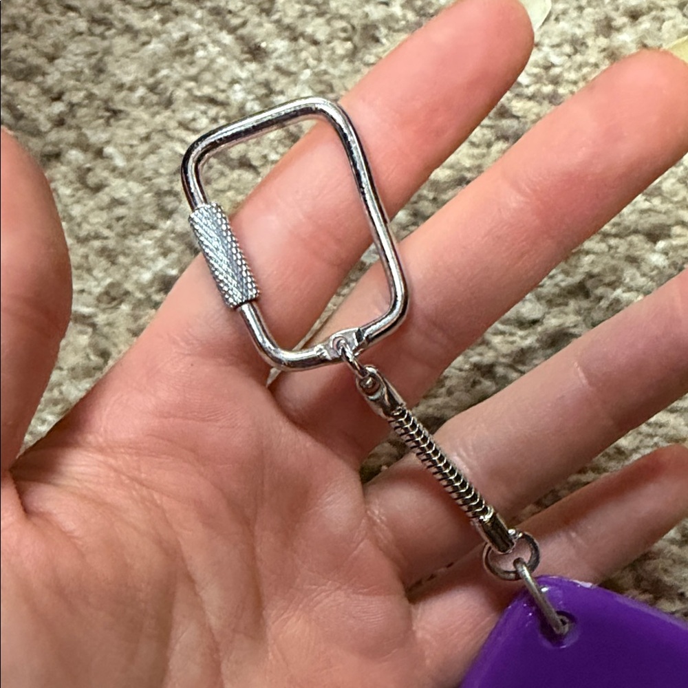 Purple Heart-Shaped Compact Mirror - Picture 6 of 6